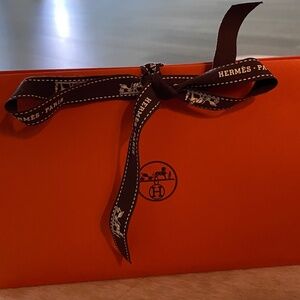 Authentic Hermes Shipping Bags and Boxes